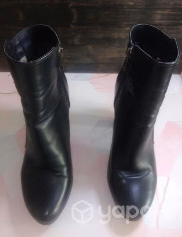 Botines Via Rosmini Talla 39 color negro
