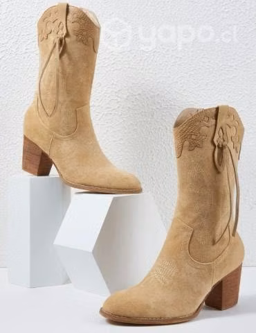 Botas NUEVAS