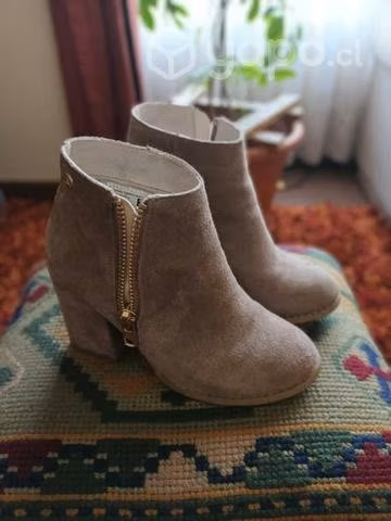 Botines talla 35