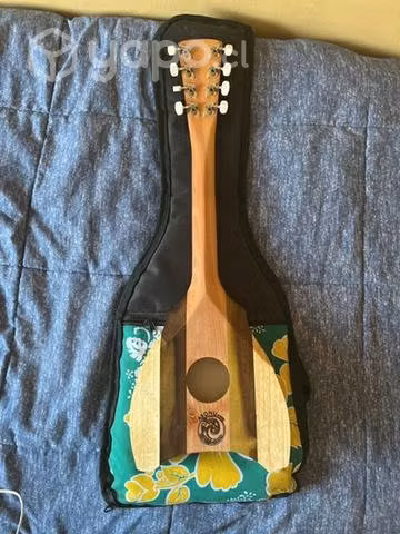 Ukelele tahitiano - Imagen 2