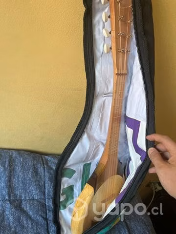 Ukelele tahitiano - Imagen 3