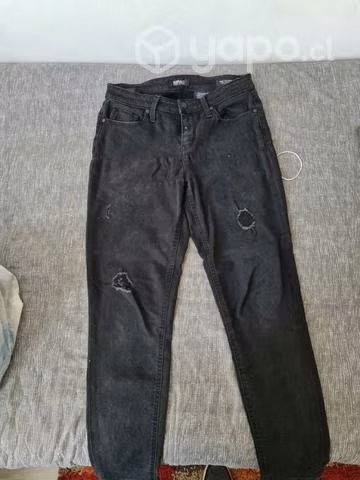 Pantalon negro pitillo