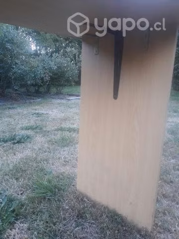 Escritorio de melamina tipo mesón