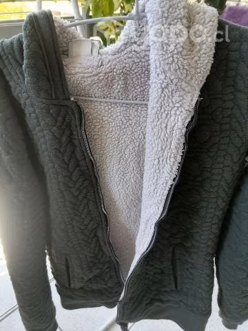 Ropa casi nueva de mujer