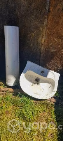 tina de baño , receptáculo y lavamanos con p