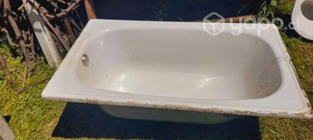 tina de baño , receptáculo y lavamanos con p