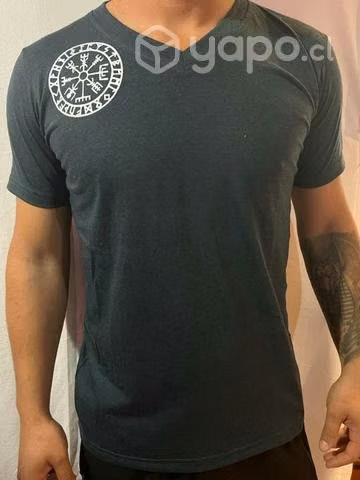 Poleras exclusivas