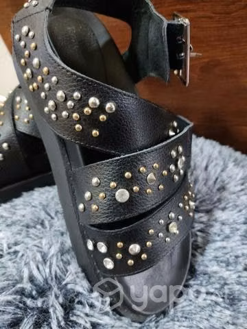 Sandalias Romano