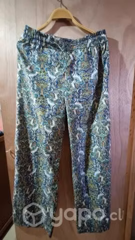 Vestidos y pantalones