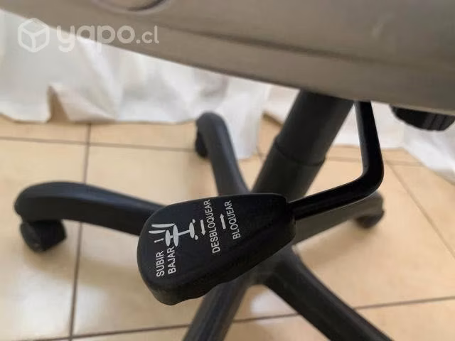 Silla de Escritorio en perfectas condiciones - Imagen 2