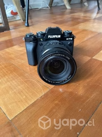 Fujifilm XT5 con Lente 16-80 f4