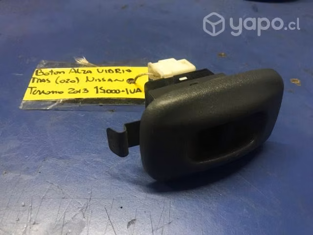 Boton alza vidrio trasero Nissan Terrano