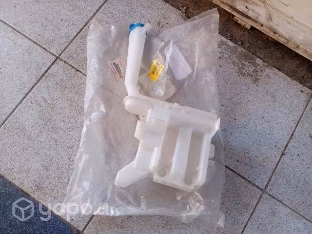Suzuki Celerio 2015 depósito de agua sapito