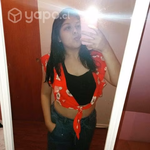 Blusa flores cortita
