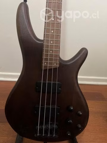 Bajo Ibanez soundgear