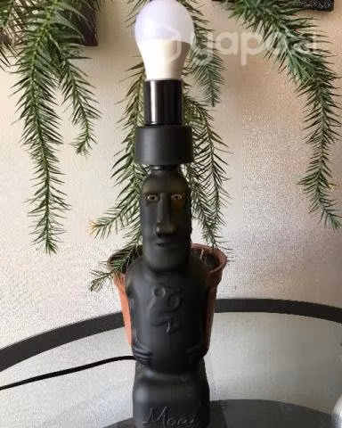 Lámpara moai