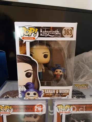 Sarah y worm Funko pop