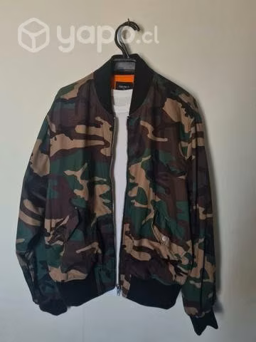 Chaqueta bomber militar forever21
