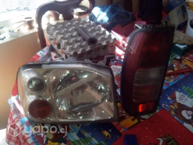 Optico derecho original nissan terrano 2013