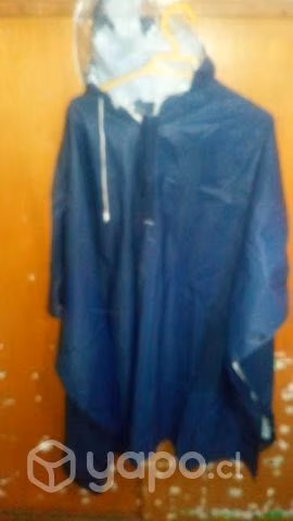Poncho impermeable con gorro cierre