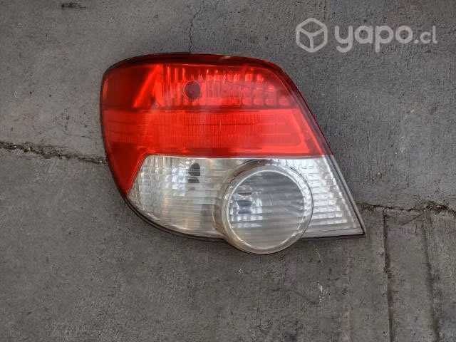 Foco trasero izq Subaru impresa sport 2003-2006