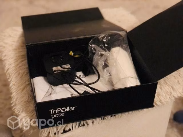 Tripollar pose