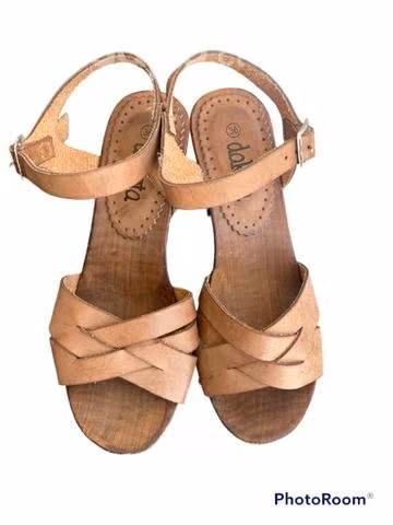Sandalia Madera Dakota"