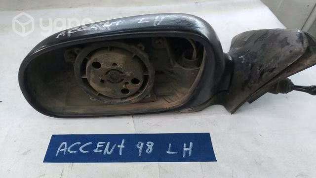 Espejo Hyundai accent izquierdo año 98 sin luneta