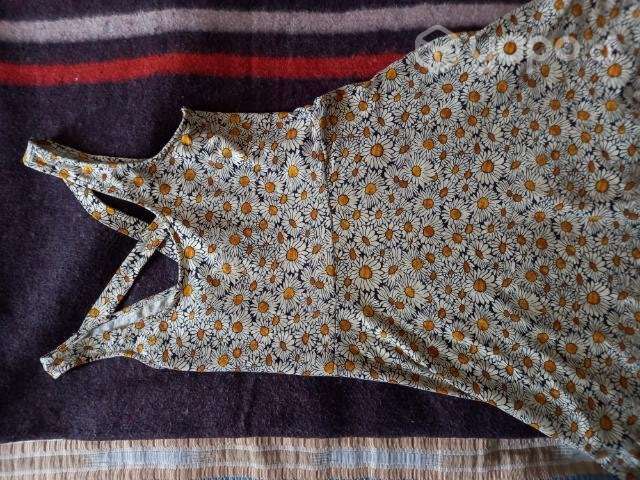 Vestido de flores - Imagen 4