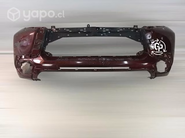Parachoque delantero Mitsubishi Montero Sport 2015