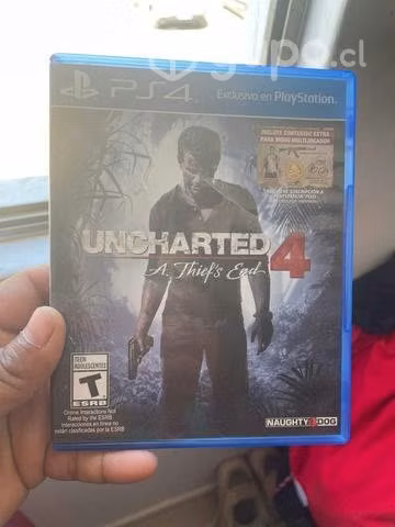 Play 4 con todo su acesorios