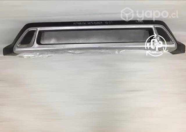Moldura Parachoque delantero Outlander 2018-2021