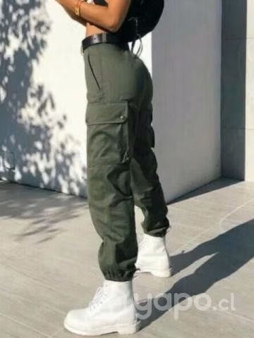 Pantalón cargo mujer