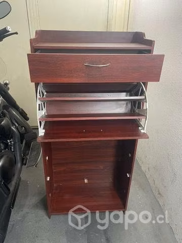 Zapatero de madera
