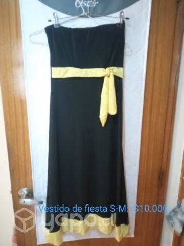 Lote de ropa usada. Más de 200 prendas