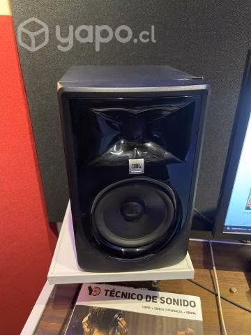 Monitores de Estudio JBL 305P MKII
