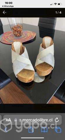 Chalas de cuero y madera. - Imagen 2