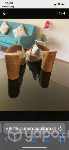 Chalas de cuero y madera. - Imagen 3