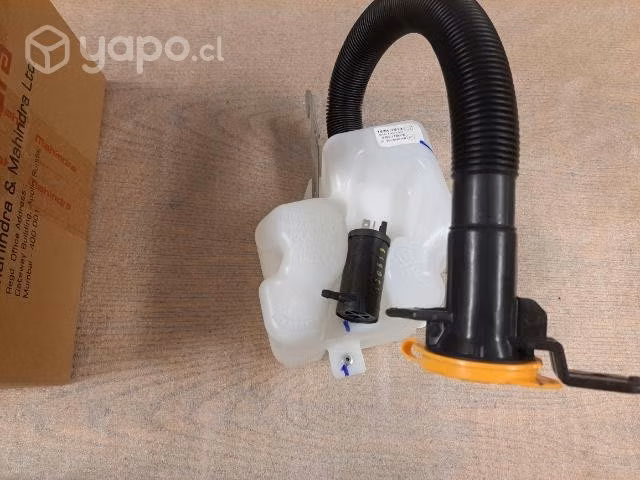Deposito lavaparabrisas MAHINDRA ORIGINAL NUEVO