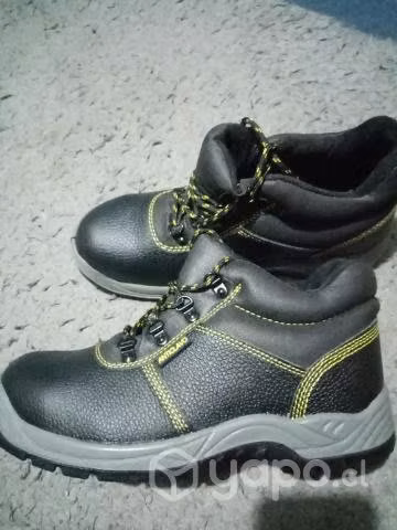 Zapatos de Seguridad Anticlavos