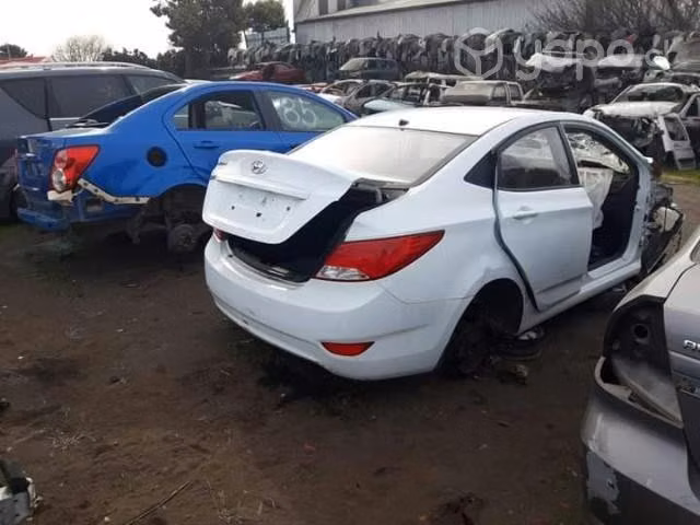 Tapamaleta original Hyundai accent 2016 rb