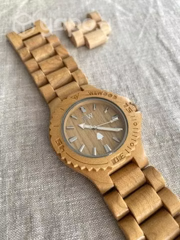 Reloj de Madera WeWood Date - Beige