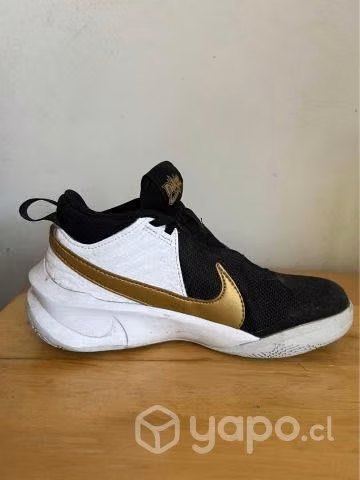Nike Team Hustle