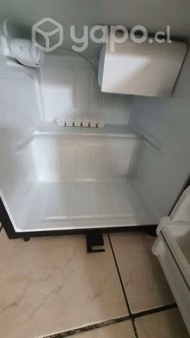 Frigobar Hitech en buen estado