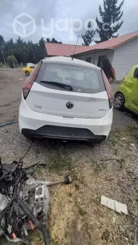 Capot mg 3 hatchback 1.5 aut. año 2022