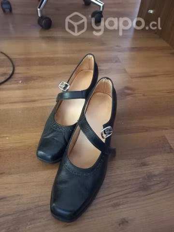 Zapato de danza latinoamericana o cueca