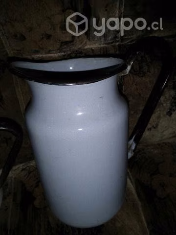 Antiguas jarras enlozadas víntage retro decoracion