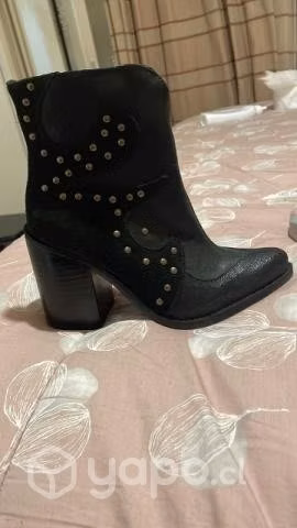 Botines exotica