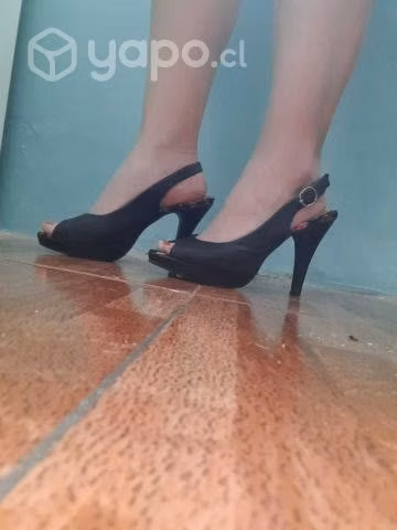 Sandalia Negra estilo Retro