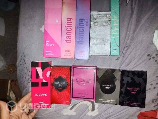 Perfumes Esika y Cyzone